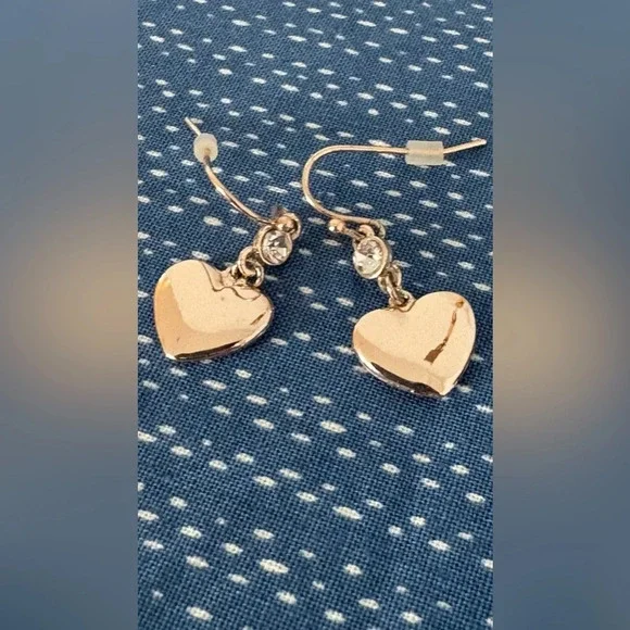 ๐ Handmade Heart Earrings - Picture 2 of 2